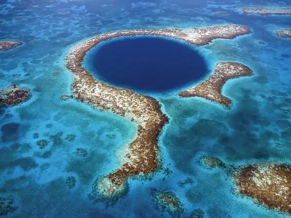 Great Blue Hole Diving 1 Great Blue Hole Diving