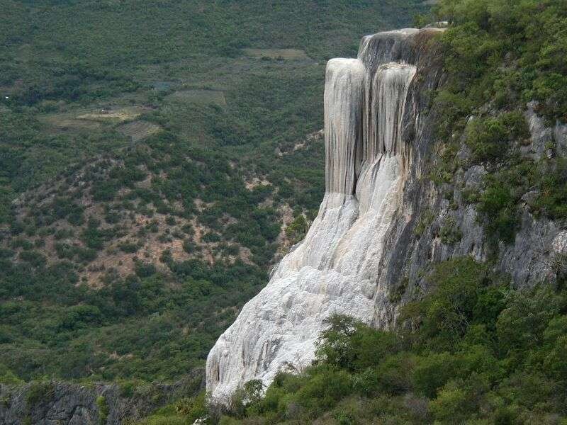 Hierve el Agua – Petrified Waterfalls in Mexico Hierve el Agua – Petrified Waterfalls in Mexico