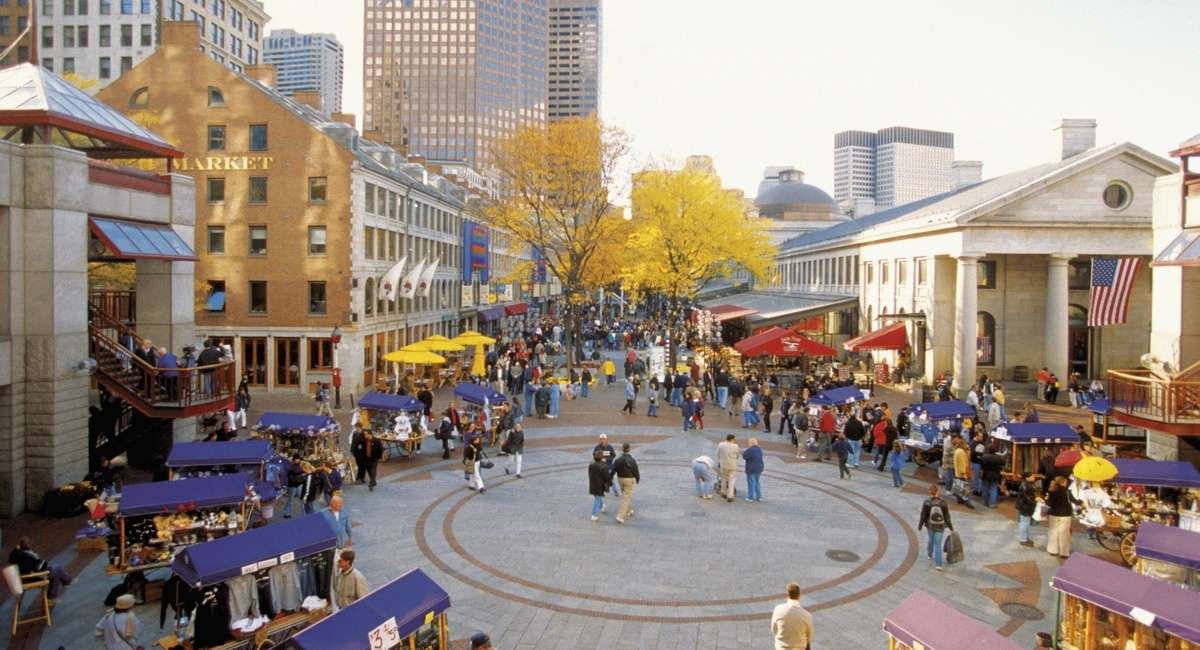 Quincy Market & Faneuil Hall in USA Northeast