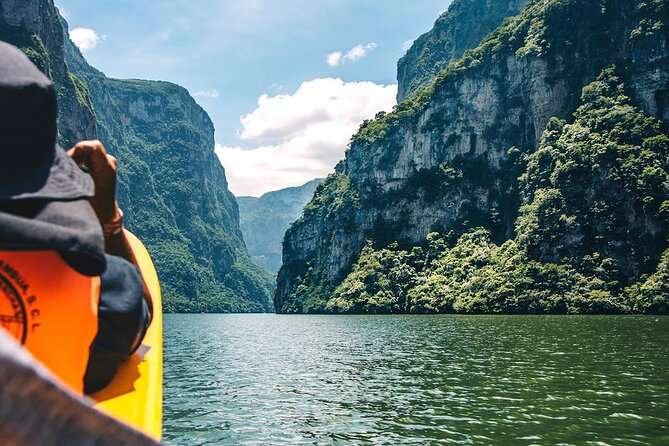Sumidero Canyon – Boat Tour Adventure in Mexico