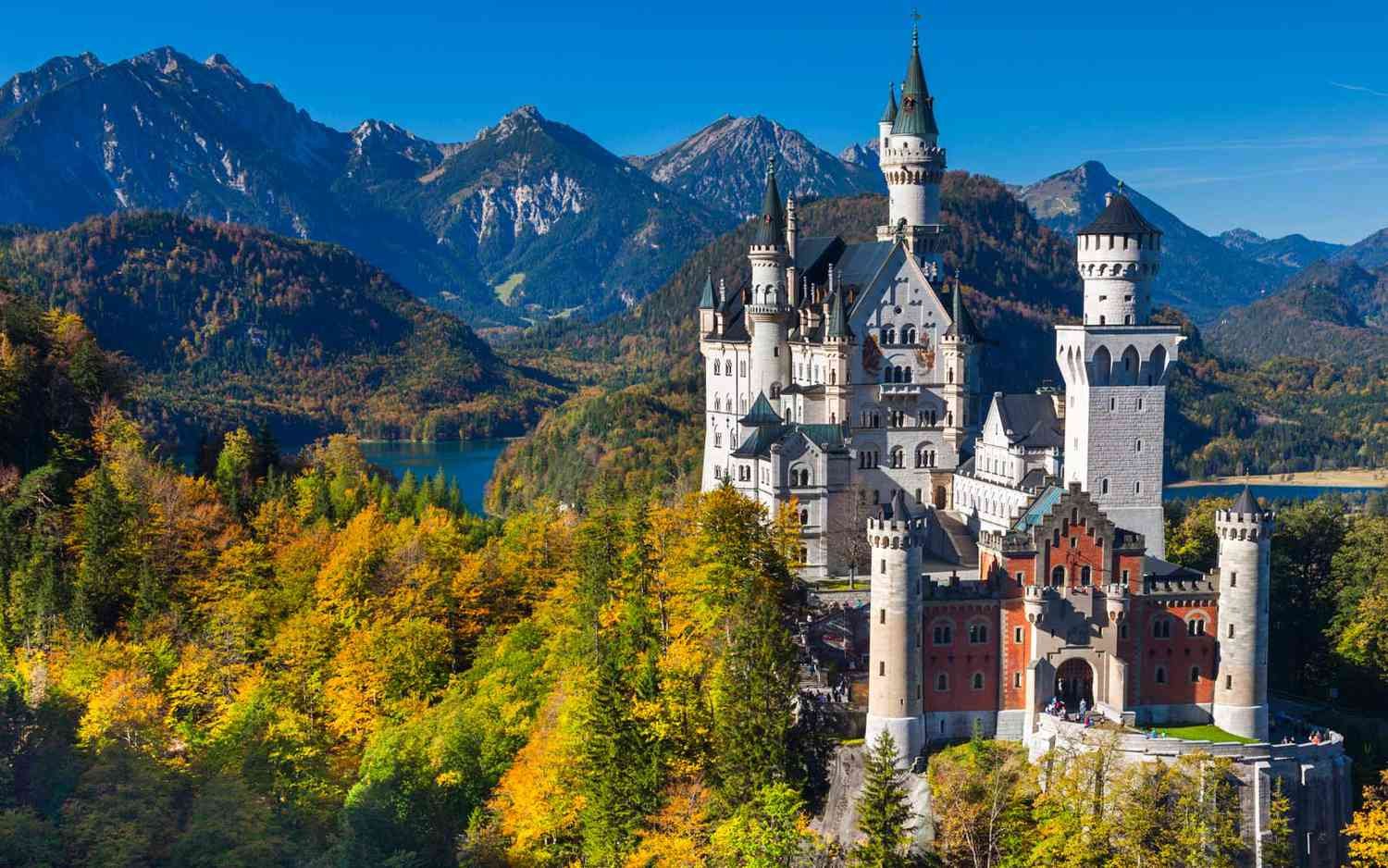 Tour Neuschwanstein Castle in Germany Tour Neuschwanstein Castle in Germany