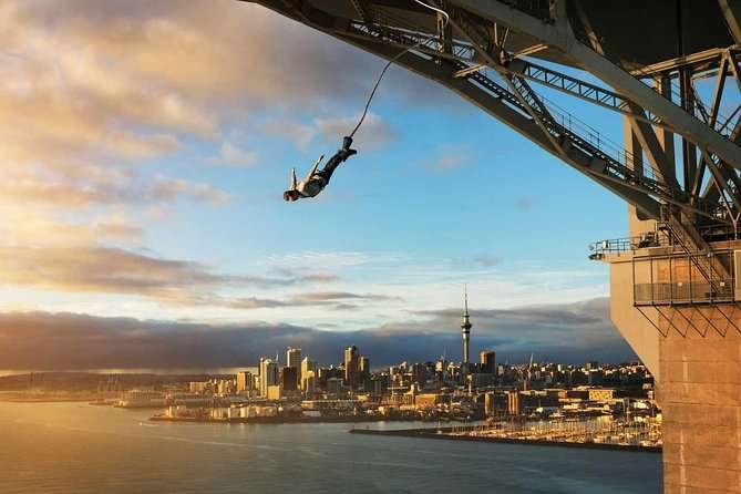 Auckland Bridge Bungy in New Zealand Auckland Bridge Bungy in New Zealand