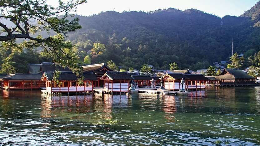 Miyajima Island & Itsukushima Shrine in Japan Miyajima Island & Itsukushima Shrine in Japan