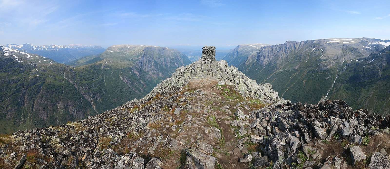 Eggjenibba (Eggenipa) in Norway Eggjenibba (Eggenipa) in Norway